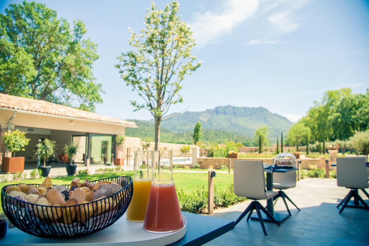 Bastide Saint Julien Bed & Breakfast La Celle  Bagian luar foto